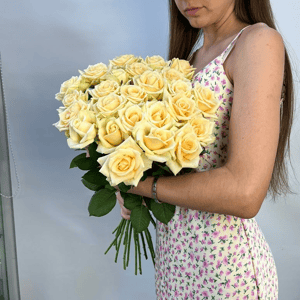 Букет цветов н9 - Чайная роза 25шт
