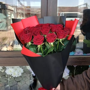 Букет «15 красных роз»