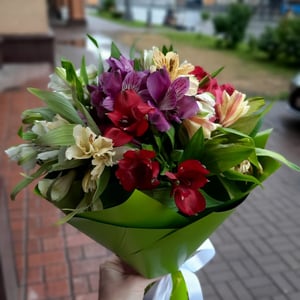 Букет «Английский сад» из альстромерий