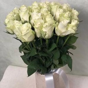 Букет «25 белых роз»
