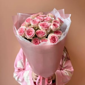 Нежный монобукет из 5 кустовых роз