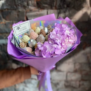 Клубничные бабочки Purple