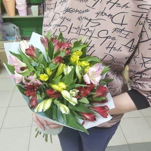 Букет «Альстромерии (9шт.)»