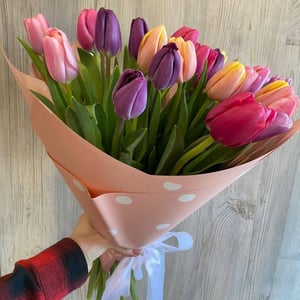 Букет микс из 21 тюльпана