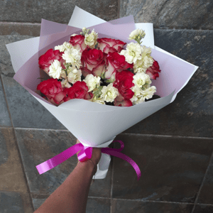 Букет «Розы с маттиолой»