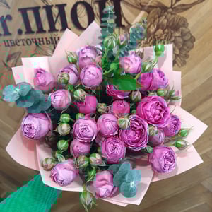 Букет из пионовидных роз