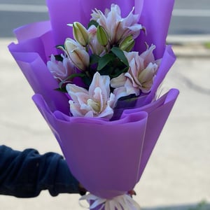 Букет «Перкинс» из лилий